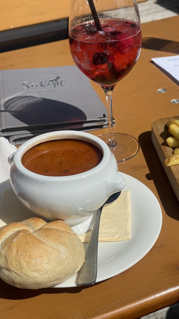 Goulash soup from the Bergrestaurant Seepopf at the Zürsersee in Austria