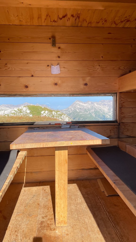 looking into the Biwak from outside